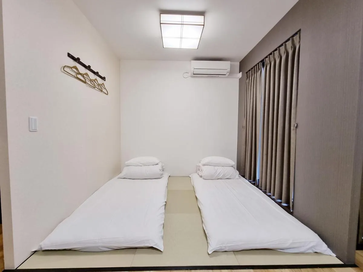 Kyu Kyu Hotel Tokyo 2*,  Japan