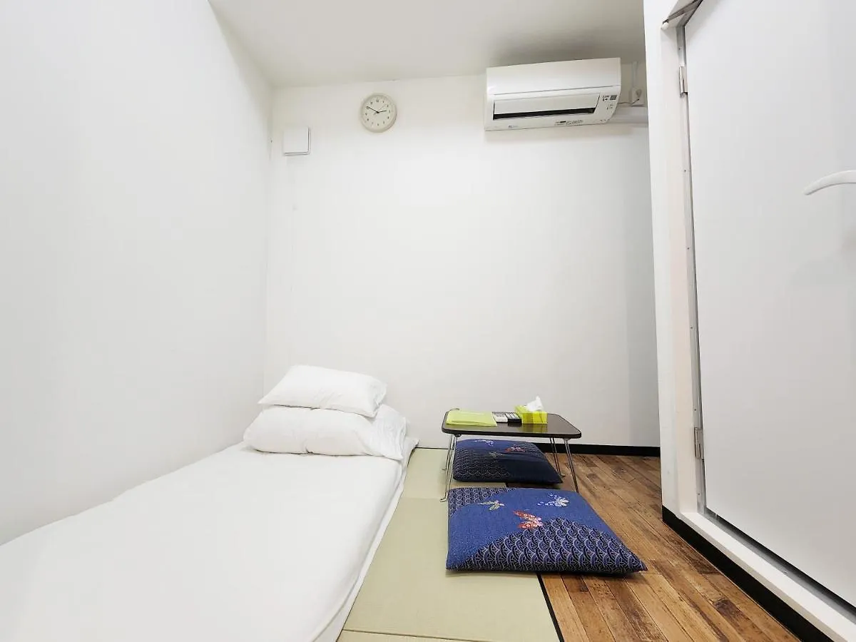 Kyu Kyu Hotel Tokyo 2*,