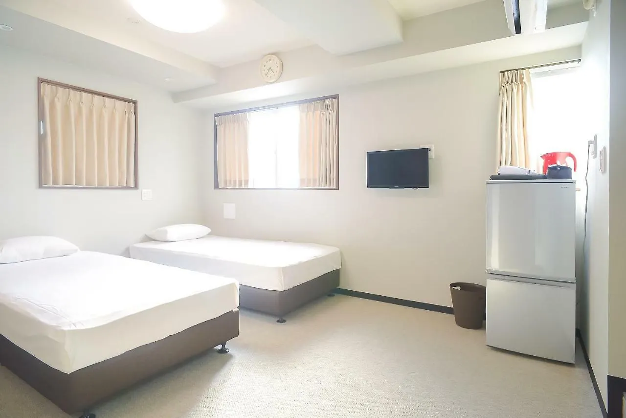 Kyu Kyu Hotel Tokyo 2*,  Japan