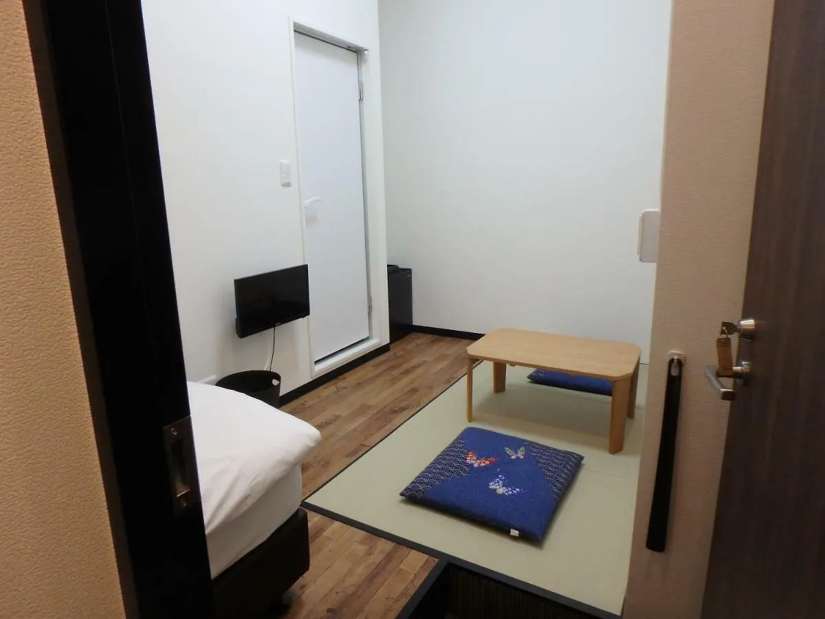 Kyu Kyu Hotel Tokyo 2*,  Japan